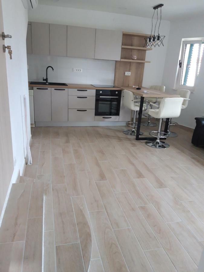 Apartments Lorio Vodice Zewnętrze zdjęcie